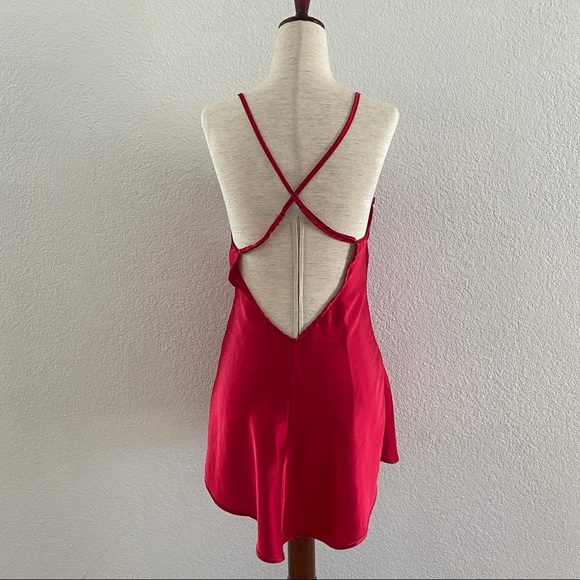 SOLD Fredricks of Hollywood Red Valentine Satin Slip - Picture 4 of 4